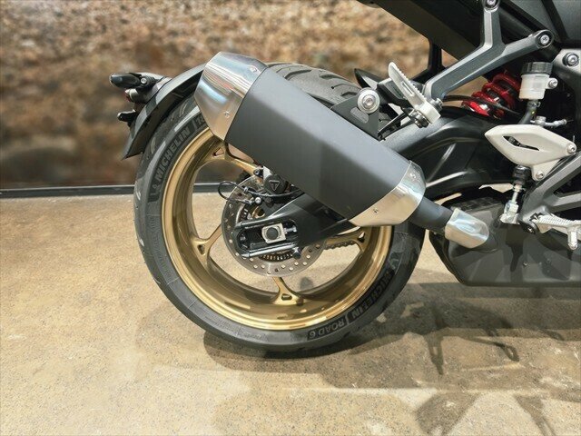 2025 TRIUMPH TRIDENT 800 SPORTS