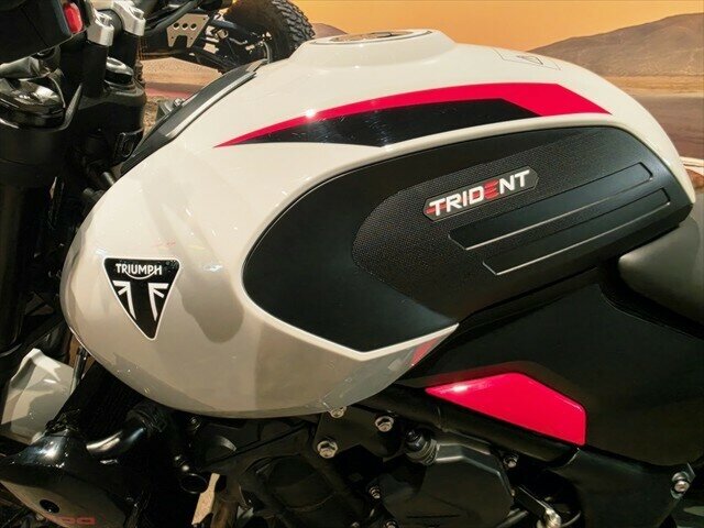 2025 TRIUMPH TRIDENT 800 SPORTS