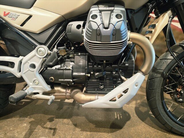 2025 MOTO GUZZI V85 TT TRAVEL DUAL SPORTS