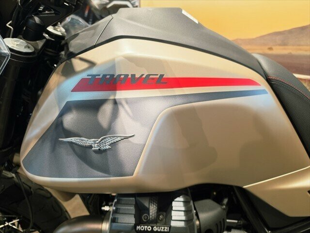 2025 MOTO GUZZI V85 TT TRAVEL DUAL SPORTS