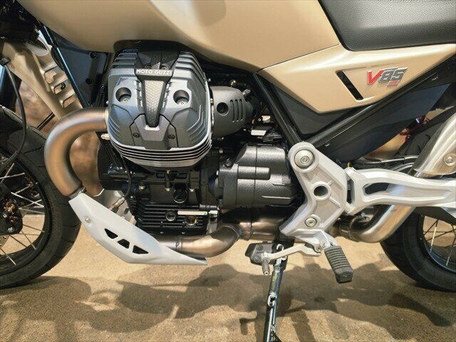 2025 MOTO GUZZI V85 TT TRAVEL DUAL SPORTS