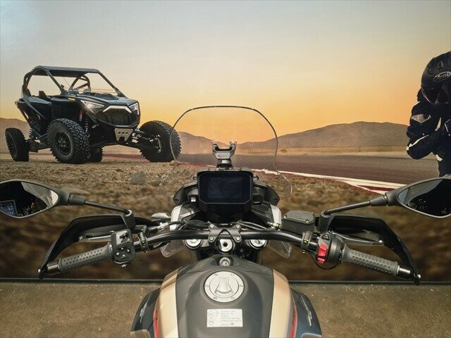 2025 MOTO GUZZI V85 TT TRAVEL DUAL SPORTS