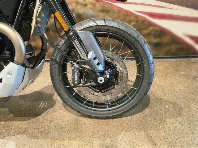 2025 MOTO GUZZI V85 TT TRAVEL DUAL SPORTS