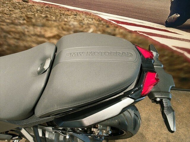 2025 BMW R 1300 R EXCLUSIVE ROAD