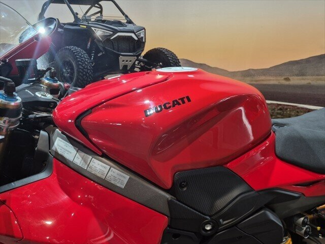 2024 DUCATI PANIGALE V4 S SPORTS