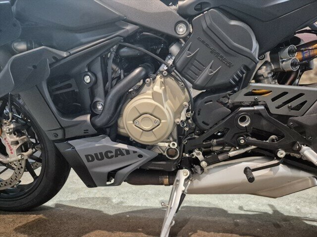 2024 DUCATI STREETFIGHTER V4 S SPORTS