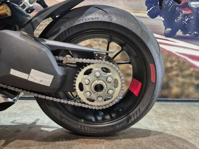 2024 DUCATI STREETFIGHTER V4 S SPORTS