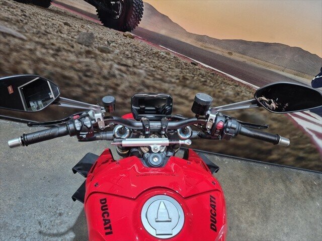 2024 DUCATI STREETFIGHTER V4 S SPORTS
