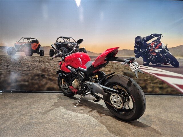 2024 DUCATI STREETFIGHTER V4 S SPORTS