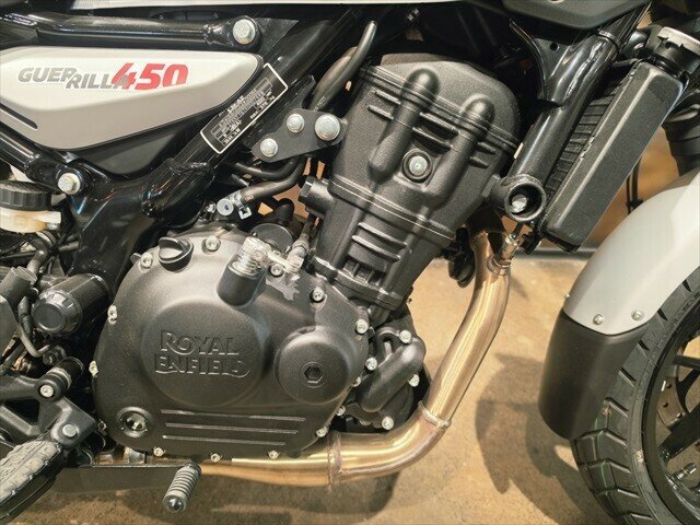 2025 ROYAL ENFIELD GUERILLA 450 ROAD