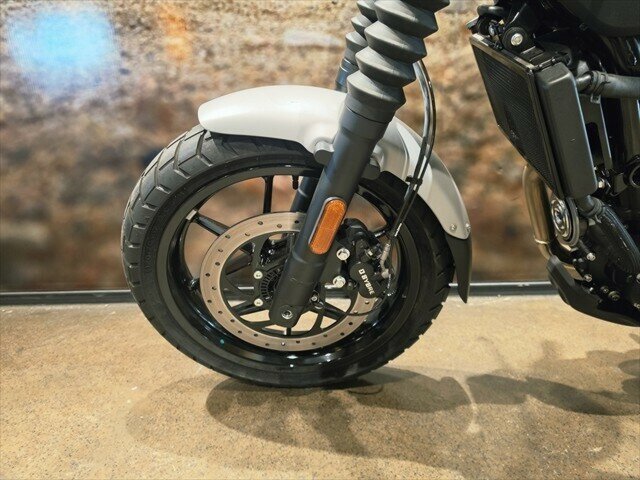 2025 ROYAL ENFIELD GUERILLA 450 ROAD