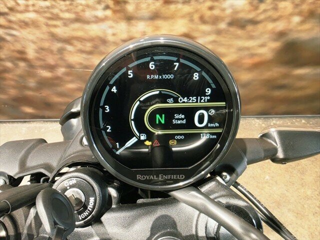 2025 ROYAL ENFIELD GUERILLA 450 ROAD