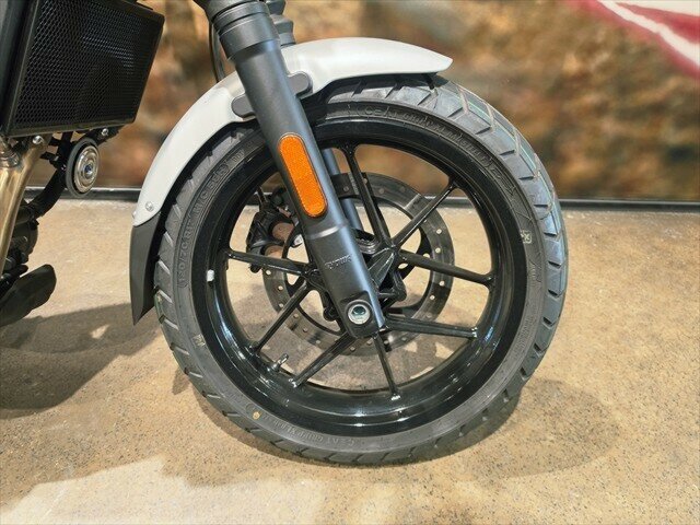 2025 ROYAL ENFIELD GUERILLA 450 ROAD