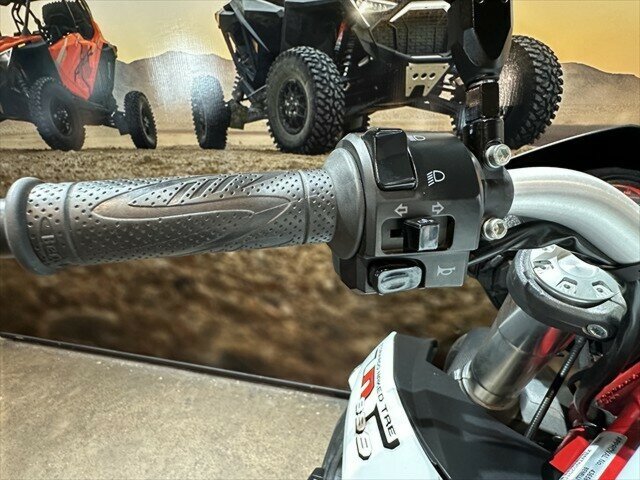 2013 BENELLI TnT 899 CENTURY RACER SPORTS