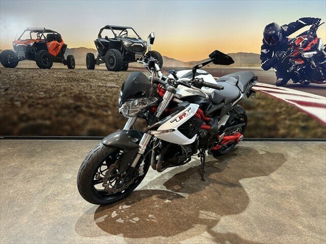 2013 BENELLI TnT 899 CENTURY RACER SPORTS