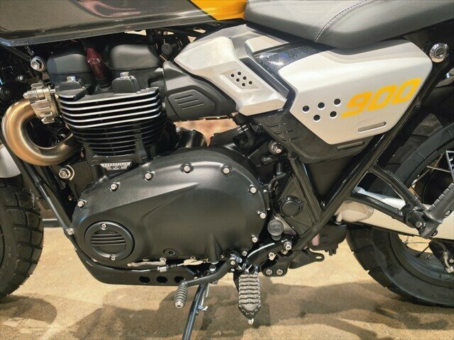 2026 TRIUMPH SCRAMBLER 900 ROAD