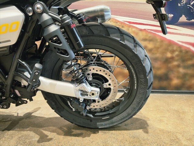 2026 TRIUMPH SCRAMBLER 900 ROAD
