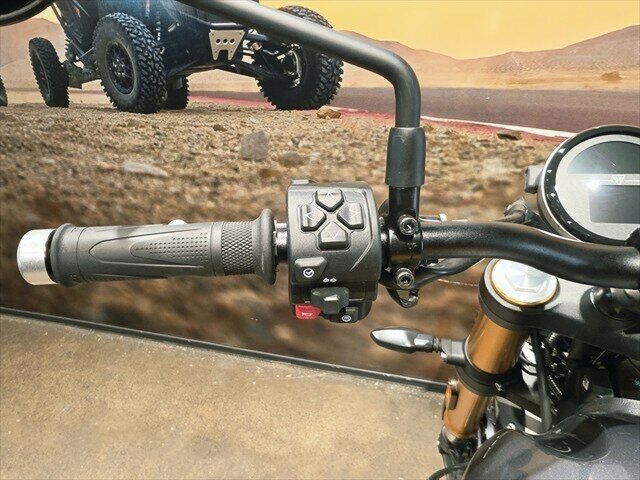 2026 TRIUMPH SCRAMBLER 900 ROAD