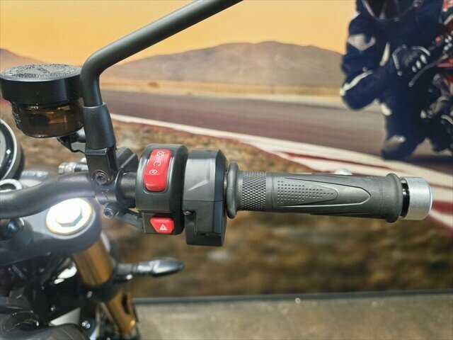 2026 TRIUMPH SCRAMBLER 900 ROAD