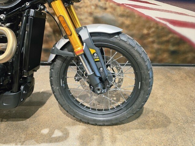 2026 TRIUMPH SCRAMBLER 900 ROAD