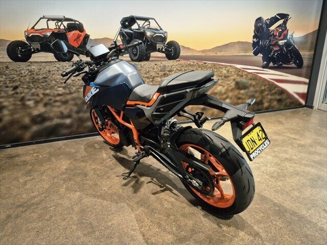 2024 KTM 390 DUKE ROAD