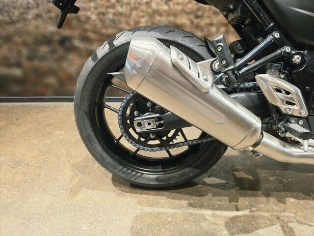 2026 TRIUMPH THRUXTON 400 ROAD