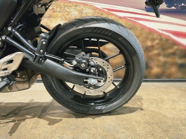 2026 TRIUMPH THRUXTON 400 ROAD