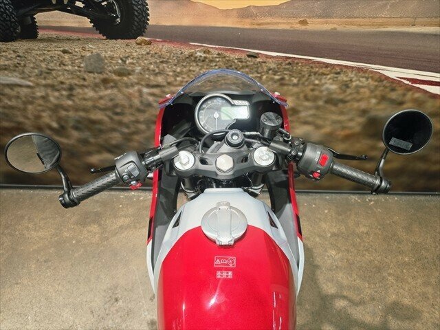 2026 TRIUMPH THRUXTON 400 ROAD