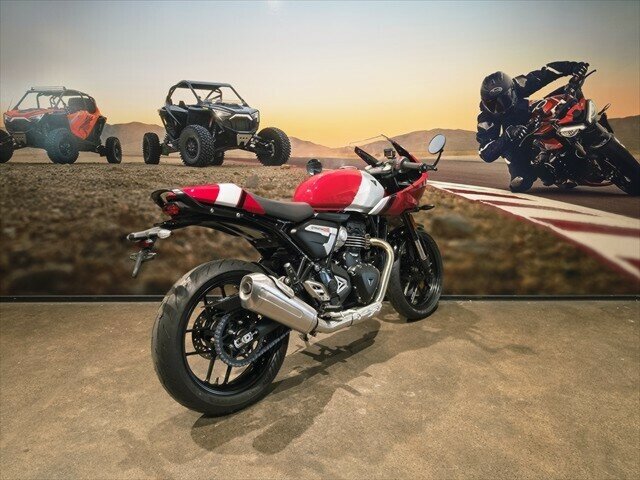 2026 TRIUMPH THRUXTON 400 ROAD
