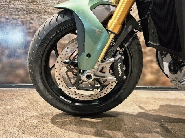 2023 MOTO GUZZI V100 MANDELLO ROAD