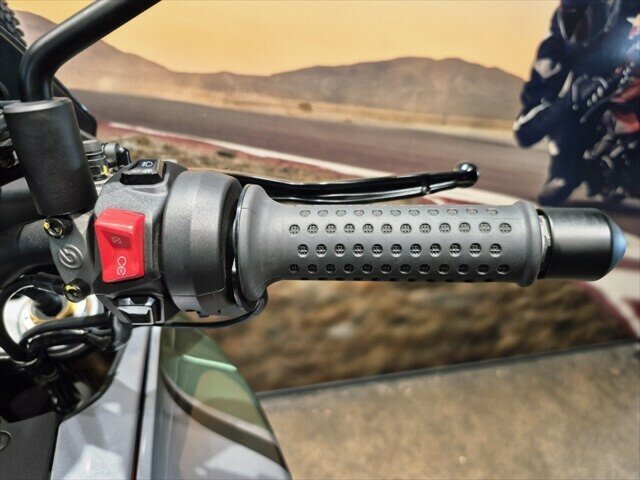 2023 MOTO GUZZI V100 MANDELLO ROAD
