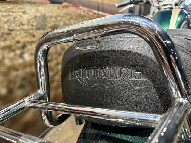 2004 TRIUMPH BONNEVILLE T100 ROAD