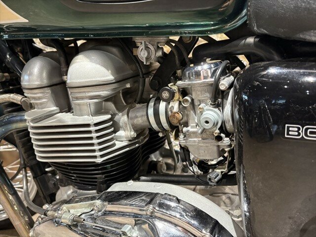 2004 TRIUMPH BONNEVILLE T100 ROAD