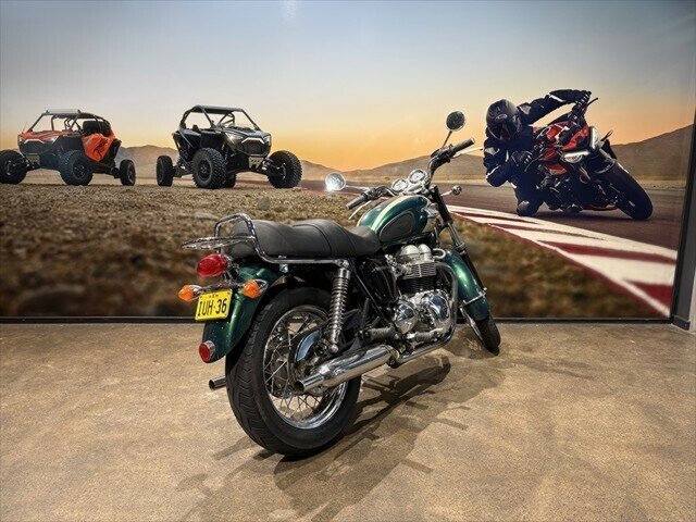 2004 TRIUMPH BONNEVILLE T100 ROAD