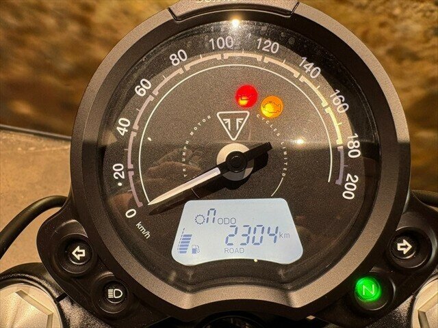 2021 TRIUMPH BONNEVILLE BOBBER ROAD
