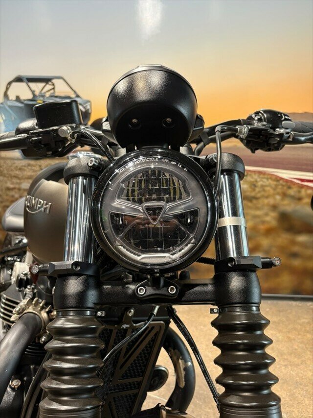 2021 TRIUMPH BONNEVILLE BOBBER ROAD