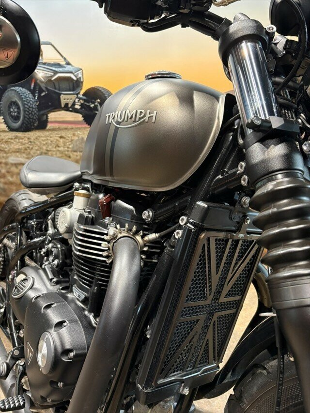 2021 TRIUMPH BONNEVILLE BOBBER ROAD