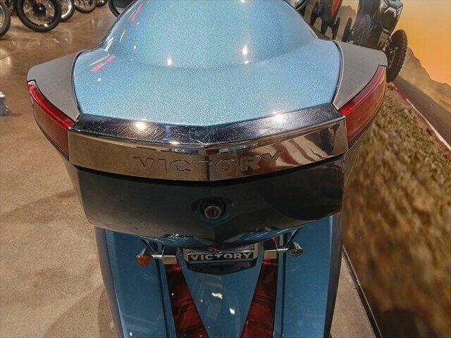 2010 VICTORY VISION TOUR PREMIUM CRUISER