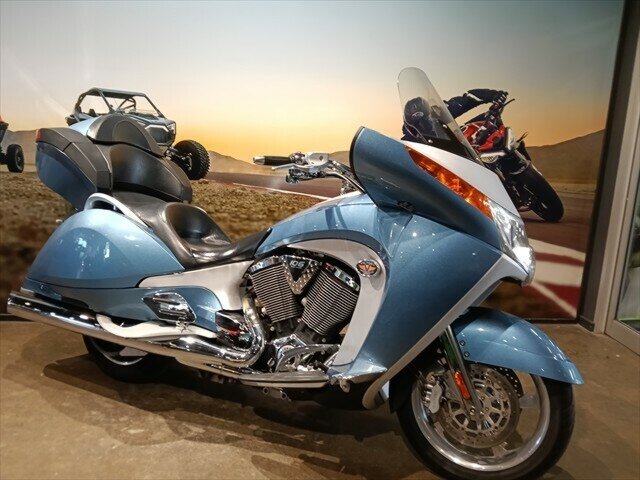 2010 VICTORY VISION TOUR PREMIUM CRUISER