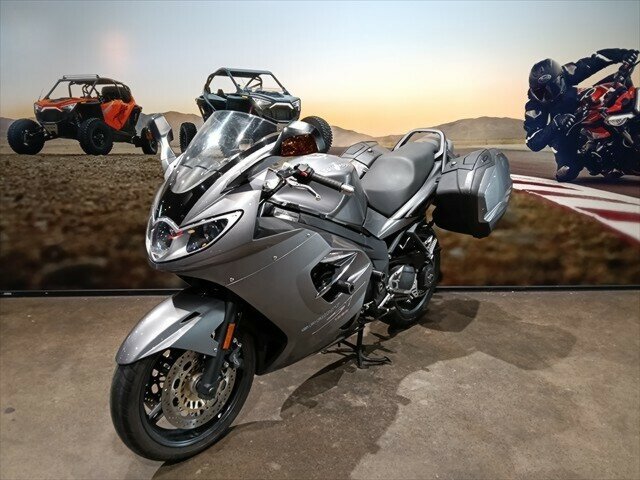 2009 TRIUMPH SPRINT ST SPORTS