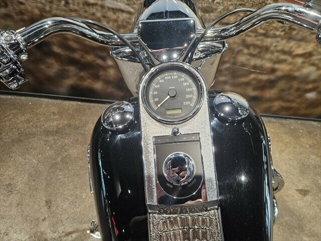 2016 HARLEY-DAVIDSON FLSTF FAT BOY CRUISER