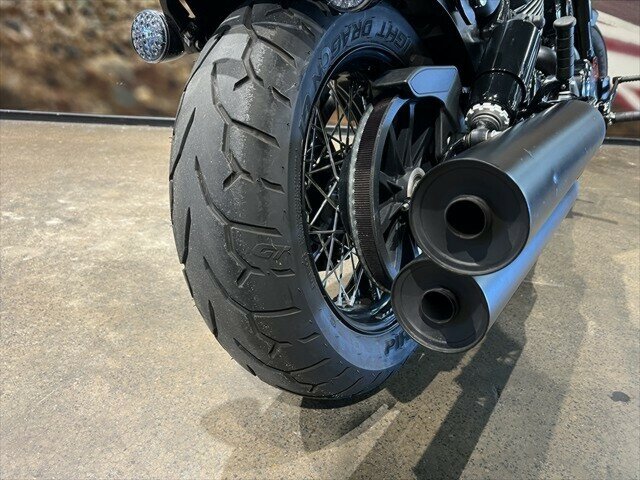 2023 INDIAN CHIEF BOBBER DARK HORSE TOURER