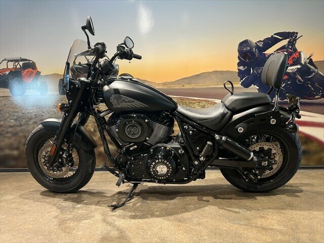 2023 INDIAN CHIEF BOBBER DARK HORSE TOURER