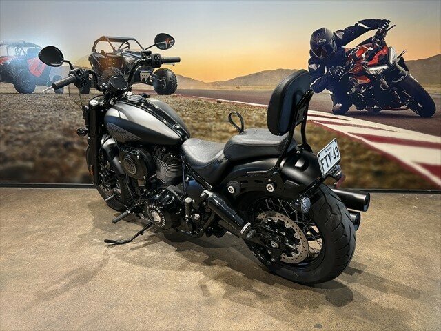 2023 INDIAN CHIEF BOBBER DARK HORSE TOURER