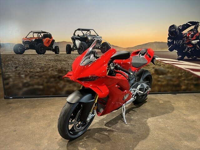 2024 DUCATI PANIGALE V4 SPORTS
