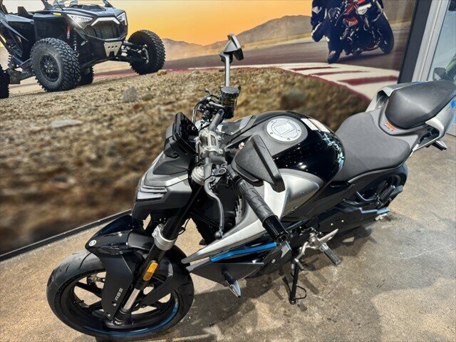 2025 CF MOTO 450 NK ROAD