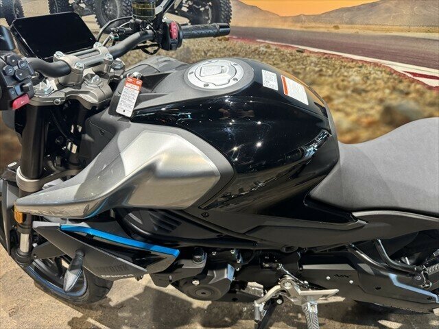 2025 CF MOTO 450 NK ROAD
