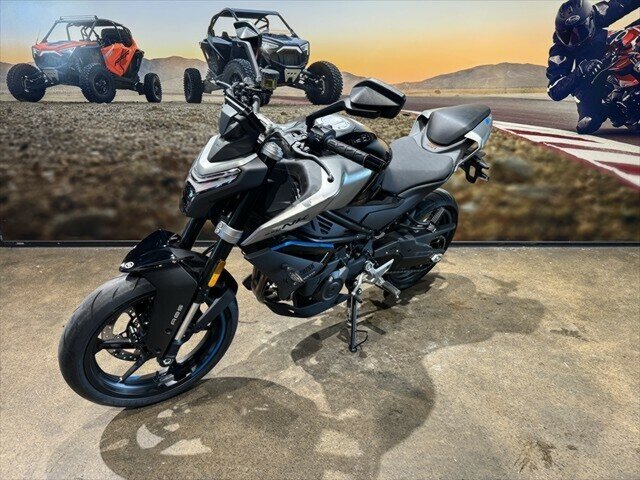 2025 CF MOTO 450 NK ROAD