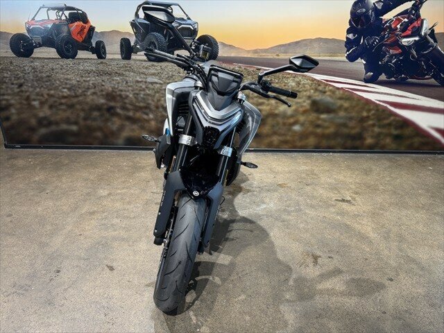 2025 CF MOTO 450 NK ROAD
