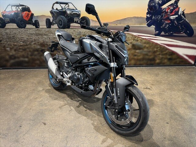 2025 CF MOTO 450 NK ROAD